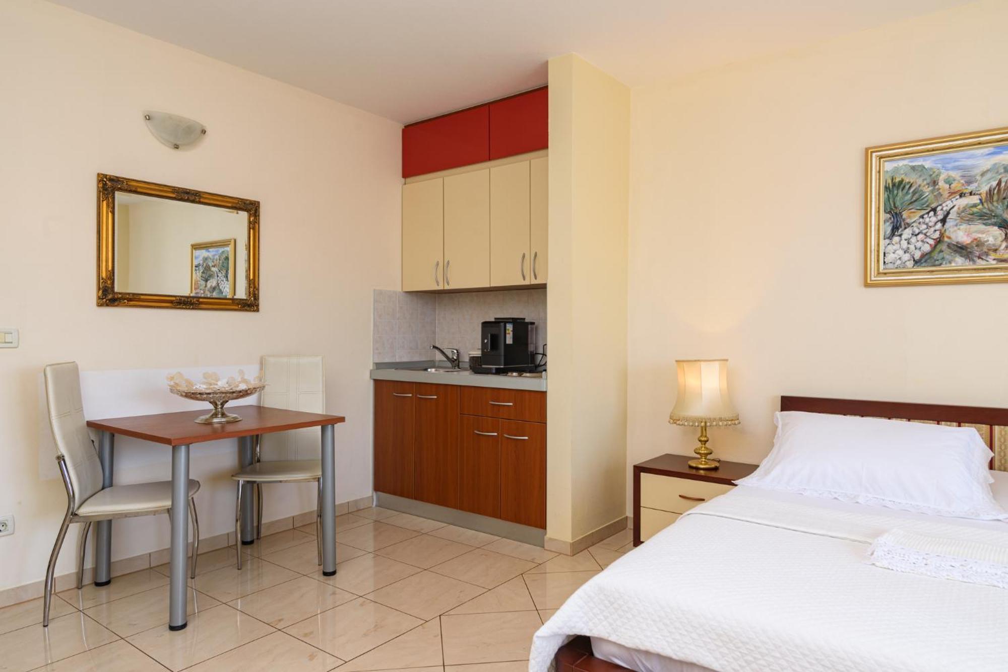 Apartments Jozic Trogir Exterior foto