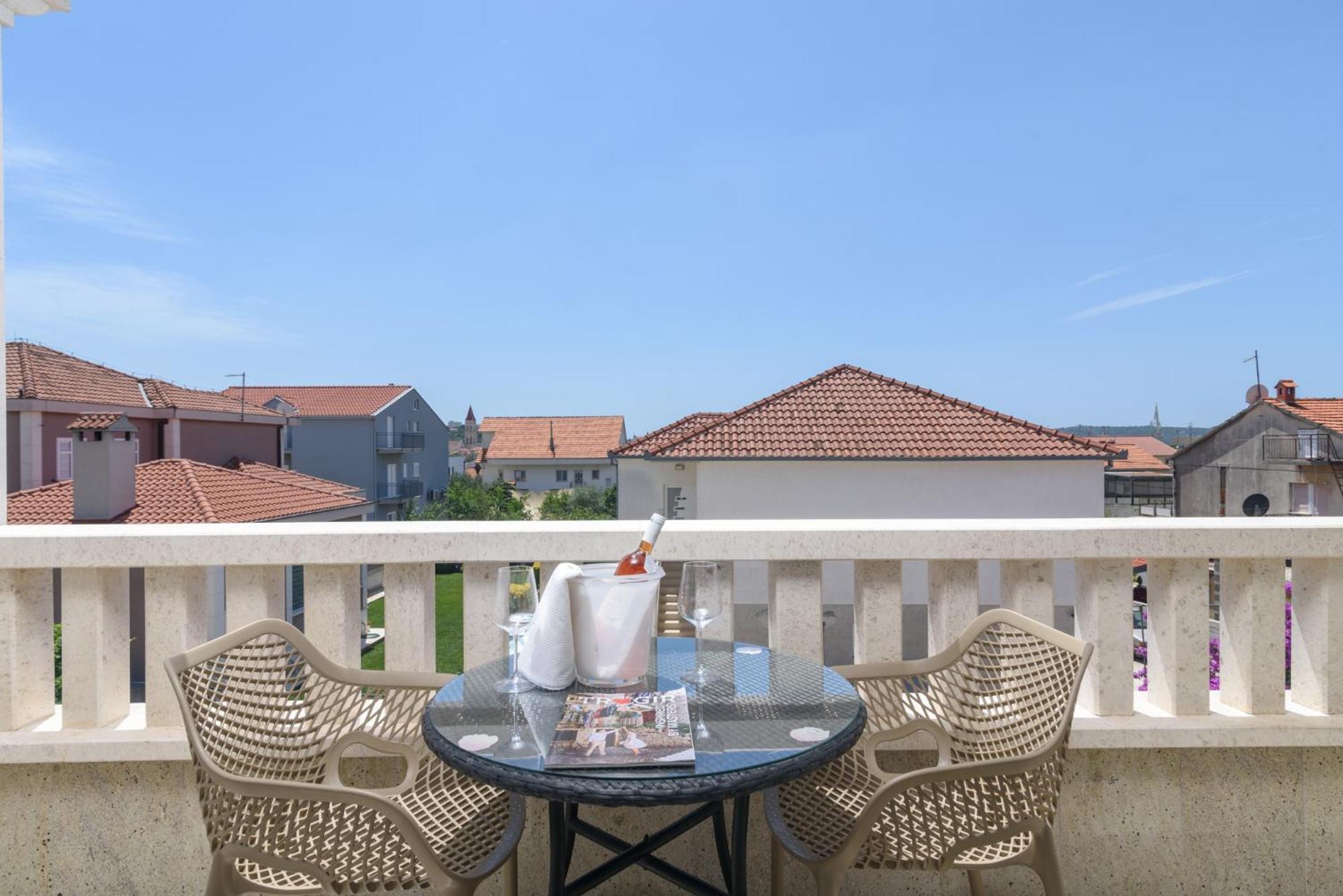 Apartments Jozic Trogir Exterior foto